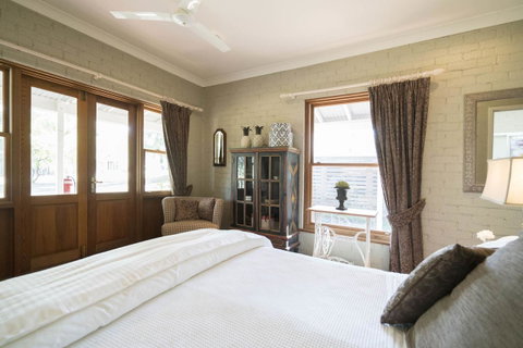 Thistle Hill Guesthouse - Walk To Many Wineries And Restaurants - Hotel Accommodation 25