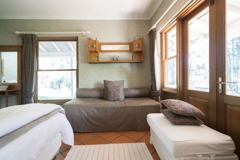 Thistle Hill Guesthouse - Walk To Many Wineries And Restaurants - Hotel Accommodation 39