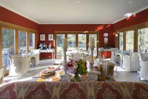 Thistle Hill Guesthouse - Walk To Many Wineries And Restaurants - Hotel Accommodation 21
