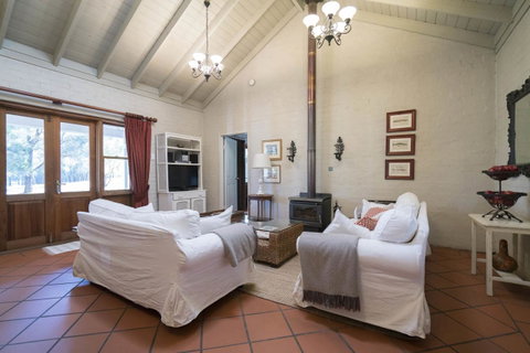 Thistle Hill Guesthouse - Walk To Many Wineries And Restaurants - Hotel Accommodation 31
