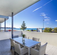 Beachfront Apartment Unit 2 - Hotel Accommodation
