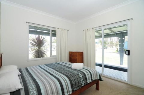 Huskisson Holiday Motel Cabins - Hotel Accommodation 28