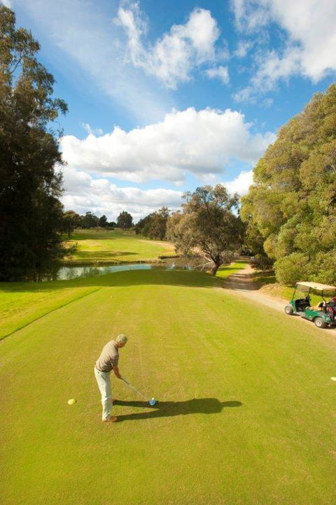 Comfort Suites Clubarham Golf Resort - Hotel Accommodation 1