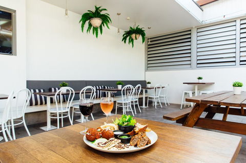Coniston Hotel Wollongong - Hotel Accommodation 10