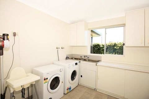 Neptune I Absolute Beachfront I Stunning Views - Hotel Accommodation 25