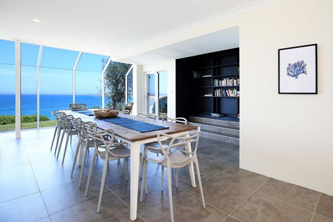 Neptune I Absolute Beachfront I Stunning Views - Hotel Accommodation 6