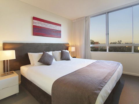 Oaks Nelson Bay Lure Suites - Hotel Accommodation 13