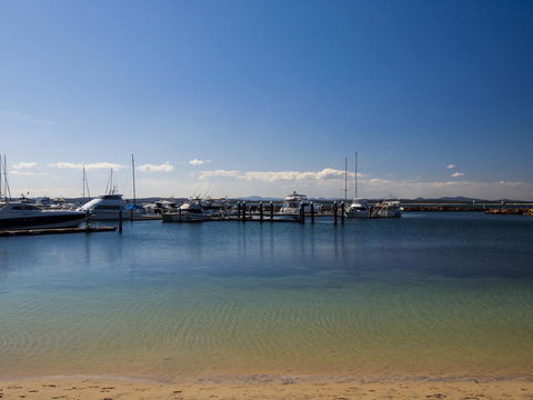 Oaks Nelson Bay Lure Suites - Hotel Accommodation 3