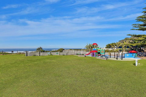 Blue Lagoon Beach Resort - Hotel Accommodation 12
