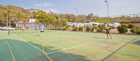 Blue Lagoon Beach Resort - Hotel Accommodation 37