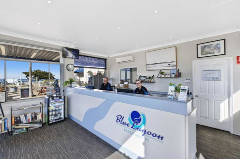 Blue Lagoon Beach Resort - Hotel Accommodation 9