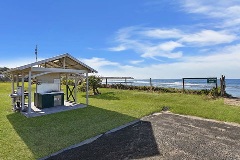 Blue Lagoon Beach Resort - Hotel Accommodation 8
