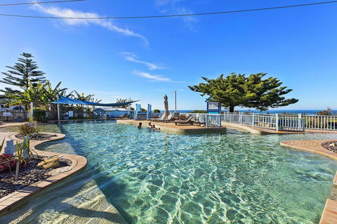 Blue Lagoon Beach Resort - Hotel Accommodation 5