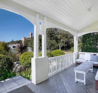 Holiday Home Fairy Bower Road Manly FAB05 - Hotel Accommodation
