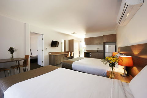 Adelong Motel - Hotel Accommodation 3