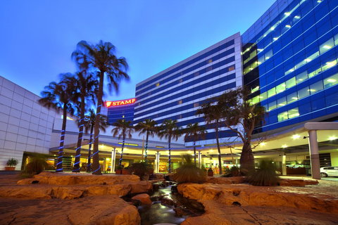 Stamford Plaza Sydney Airport Hotel & Conference Centre - Hotel Accommodation 0