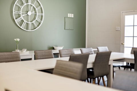 Bundanoon Country Inn Motel - Hotel Accommodation 3