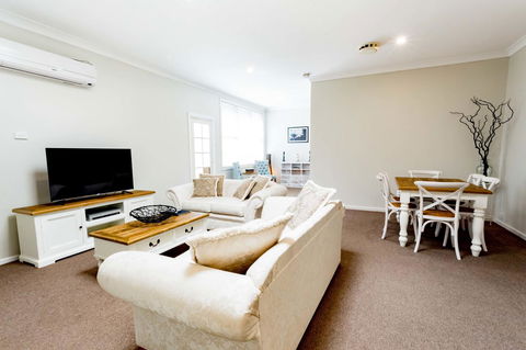 Bundanoon Country Inn Motel - Hotel Accommodation 30