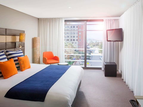 Novotel Newcastle Beach - Hotel Accommodation 0