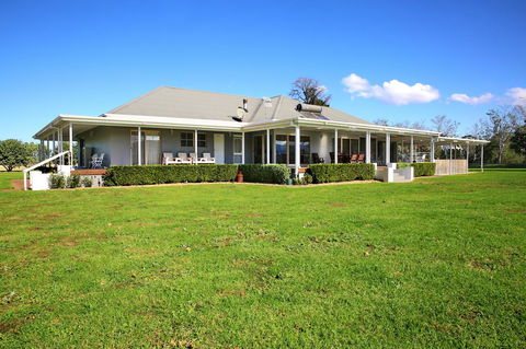 Terara Riverside Retreat - Hotel Accommodation 22