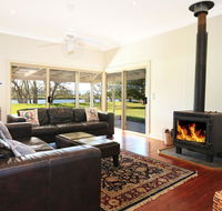 Terara Riverside Retreat - Hotel Accommodation