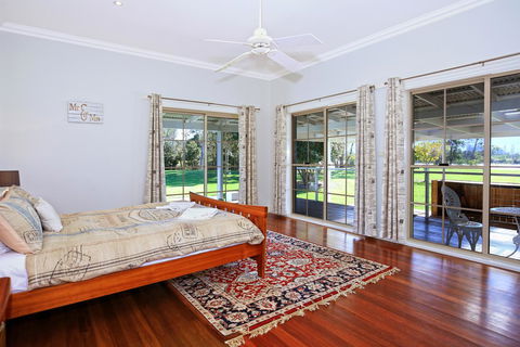 Terara Riverside Retreat - Hotel Accommodation 4