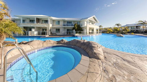 Oaks Port Stephens Pacific Blue Resort - Hotel Accommodation 1