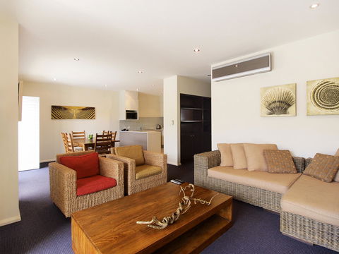 Oaks Port Stephens Pacific Blue Resort - Hotel Accommodation 5