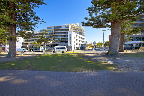Manly Paradise Motel & Apartments - Hotel Accommodation 20