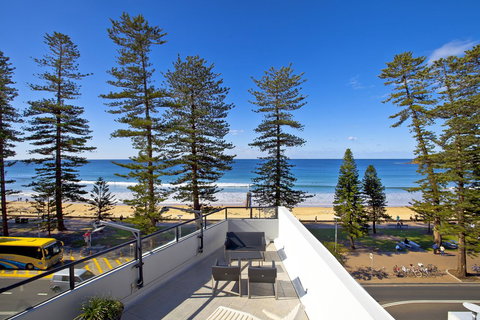 Manly Paradise Motel & Apartments - Hotel Accommodation 19
