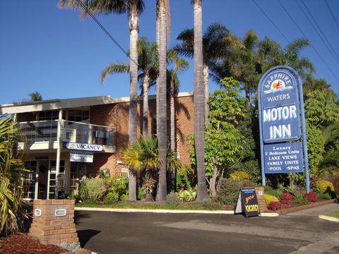 Sapphire Waters Motor Inn - Hotel Accommodation 38