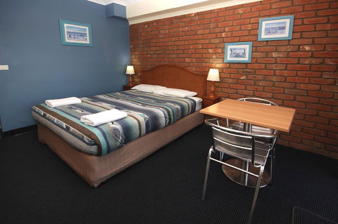 Sapphire Waters Motor Inn - Hotel Accommodation 21