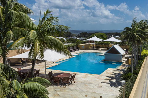 Oaks The Entrance Waterfront Suites - Hotel Accommodation 18