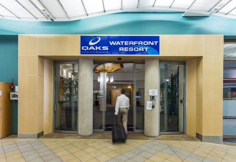 Oaks The Entrance Waterfront Suites - Hotel Accommodation 16