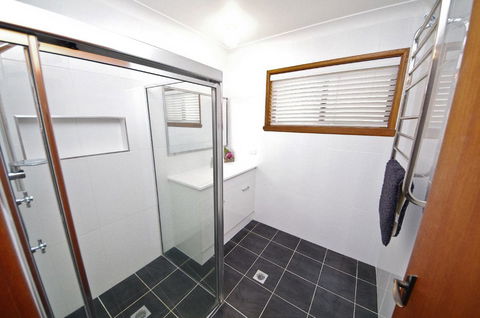Breakaway, 11 Scott Street - Hotel Accommodation 2