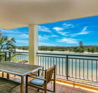 Sunrise Cove Holiday Apartments - Hotel Accommodation