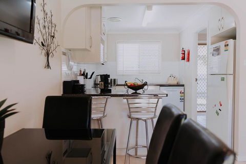 Central Wagga Self Catering Apartment - Hotel Accommodation 6
