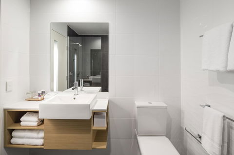 Mercure Newcastle Airport - Hotel Accommodation 6