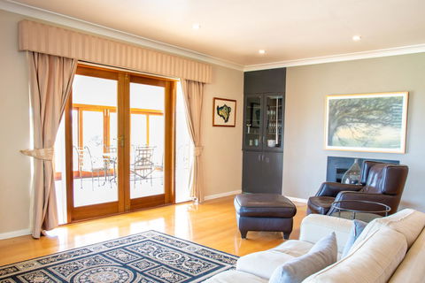 Belmont - Hotel Accommodation 13