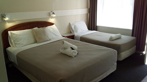 Allonville Gardens Motel - Hotel Accommodation 5