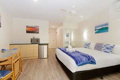 The Cove Yamba - Hotel Accommodation 1