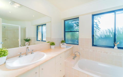 The Cove Yamba - Hotel Accommodation 16