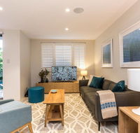 Nobbs  Executive 2 Storey Sydney Apartment with Pool - Hotel Accommodation
