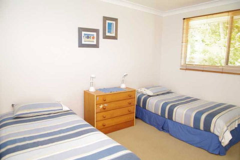 Coastwatch, 26 Comara Terrace - Hotel Accommodation 8