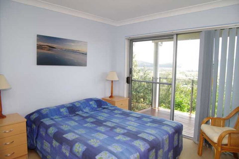 Coastwatch, 26 Comara Terrace - Hotel Accommodation 6