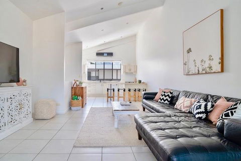 Hastings By The Sea - Hotel Accommodation 6