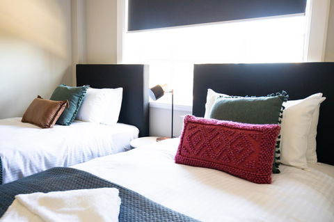 Horse And Jockey Hotel Homebush - Hotel Accommodation 8
