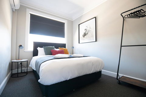 Horse And Jockey Hotel Homebush - Hotel Accommodation 5