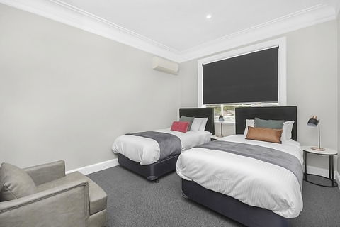 Horse And Jockey Hotel Homebush - Hotel Accommodation 19