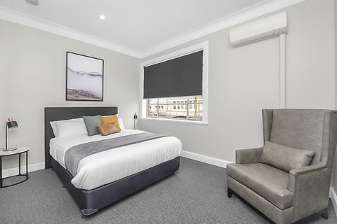 Horse And Jockey Hotel Homebush - Hotel Accommodation 18